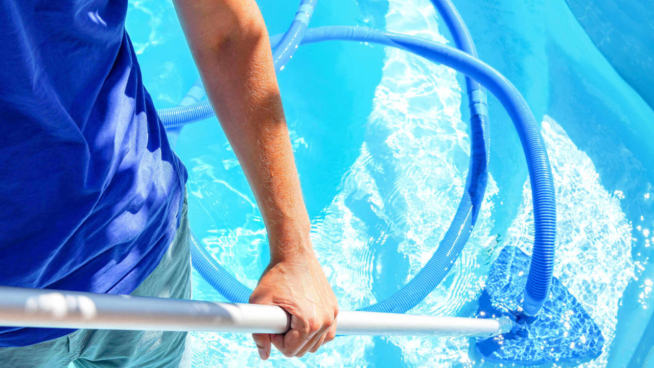 Read more about the article Jeddah Swimming Pool Maintenance